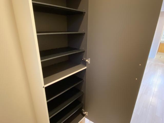 ＧＲＡＣＥＲＹ102号室 下駄箱