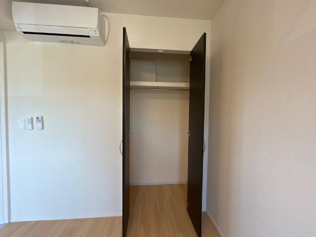 サンハイツカトウ 収納