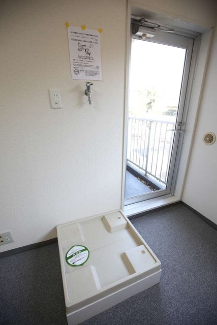 クリオ石川台壱番館2階 室内洗濯機置場