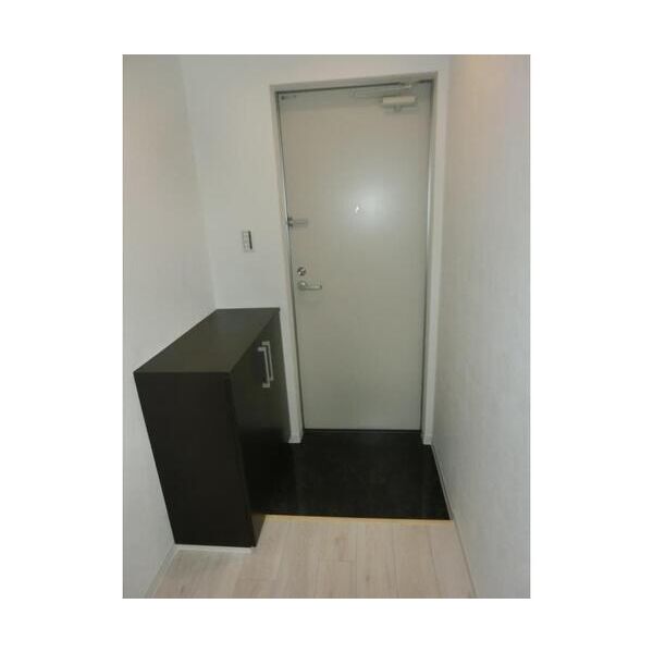 Casseta　Carina(カゼッタ　カリーナ)101号室 玄関