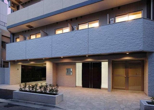 ガーラ大山駅前 重厚な質感に満たされた珠玉の創造物。こだわりのエントランス。