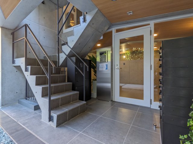 ミオテゾーロ哲学堂カーザ0304号室 エントランス