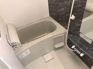 メルヴェール　エスト バス