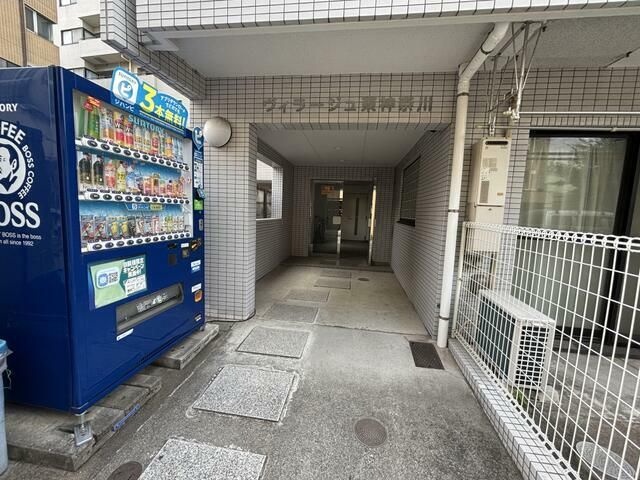 ヴィラージュ東神奈川 エントランス