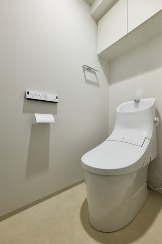 プラウドフラット墨田曳舟ディアージュ208号室 トイレ