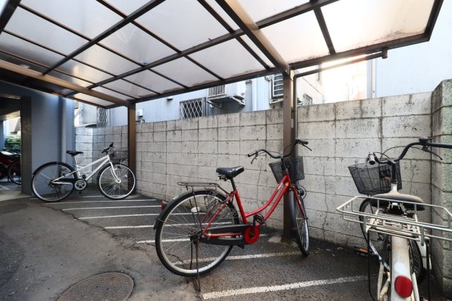 ダイホープラザ練馬3階 駐輪場