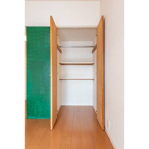 トゥー・ル・モンド新横浜 収納