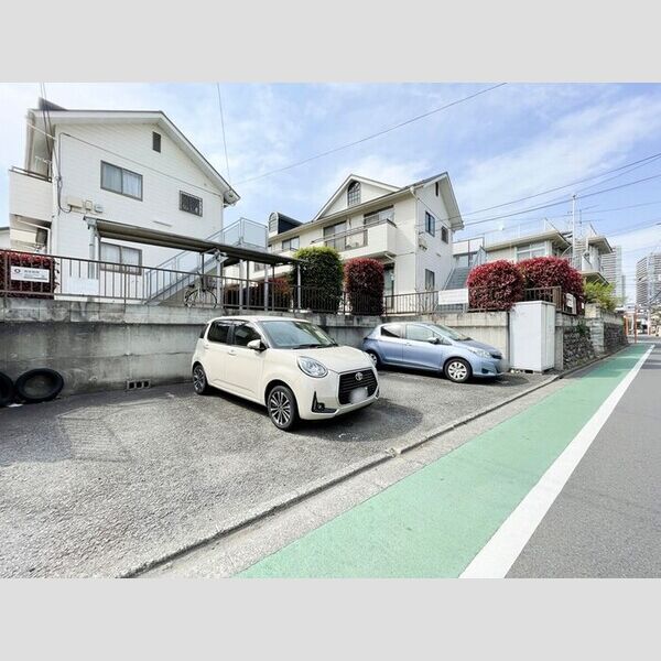 鴨下ハイツ　A102号室 駐車場