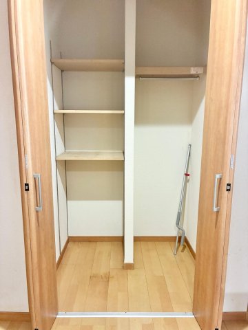 さとのか LDKに面した広い収納