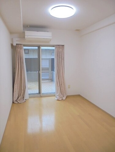 サーパス常盤平 洋室 約6.1畳　※前回募集時撮影2020年12月