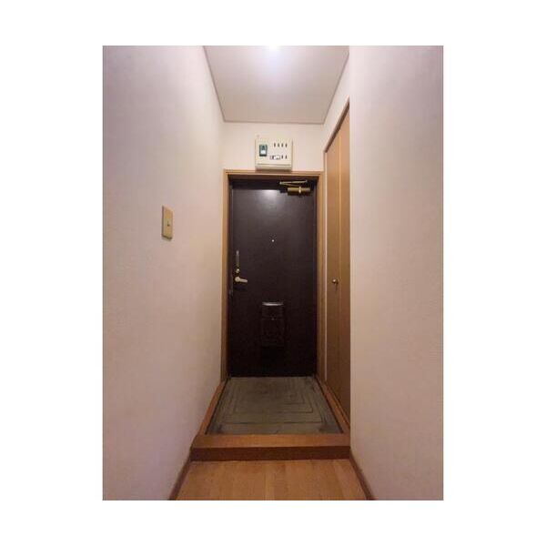 エントピアハウス 玄関