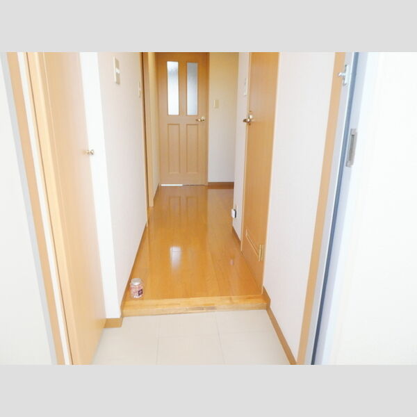 ロイヤルハイツFUJI 玄関