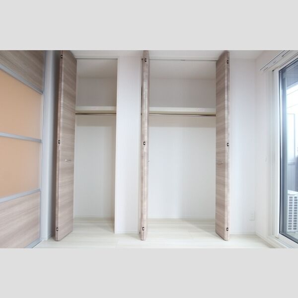 エクセリア東和 クローゼット