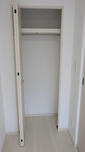クラリティア池上1階 クロゼット　※同タイプ（203号室）の写真