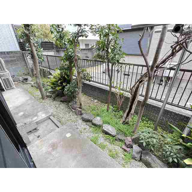 中町２丁目戸建A号室 お庭付き