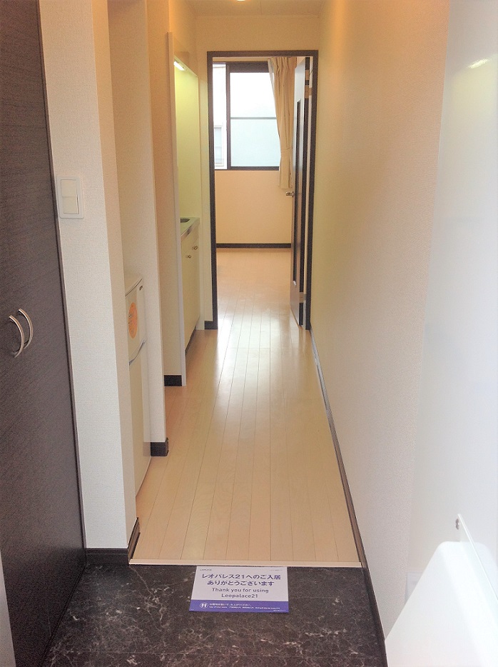 レオネクストアスパイアⅡ105号室 玄関