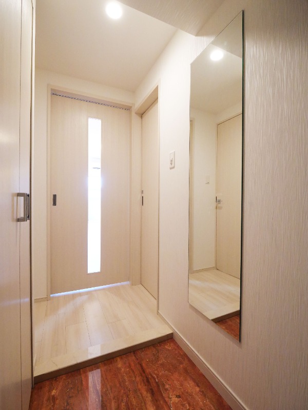 プレジオ川口ASIAN8階 玄関