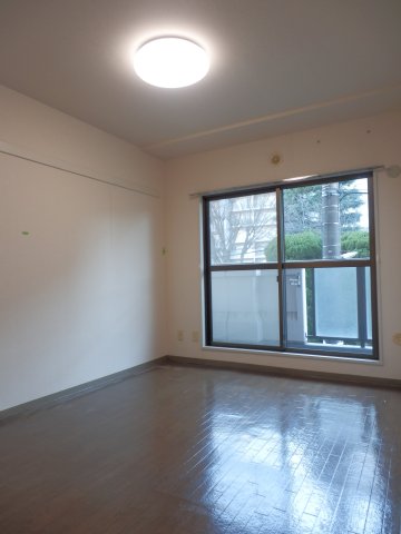 エスポワール白川0201号室 リビング