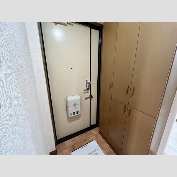 ロイヤルコート203号室 同建物別部屋の参考画像