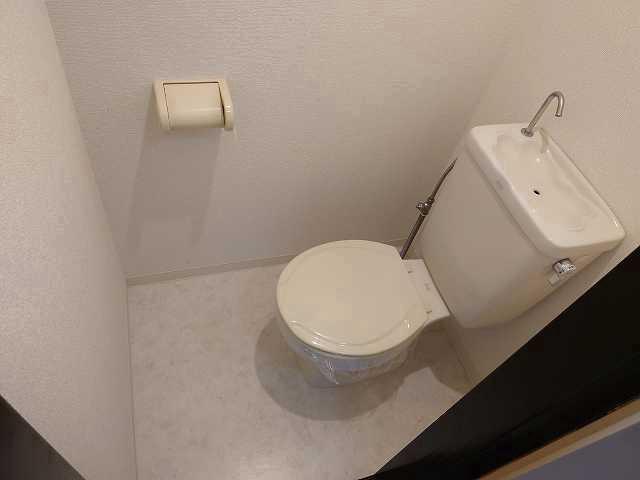 アネックス2階 同建物別部屋の参考画像