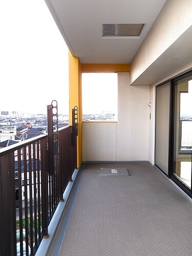 エクシオ中浦和レジデンス バルコニー　※2025年10月撮影