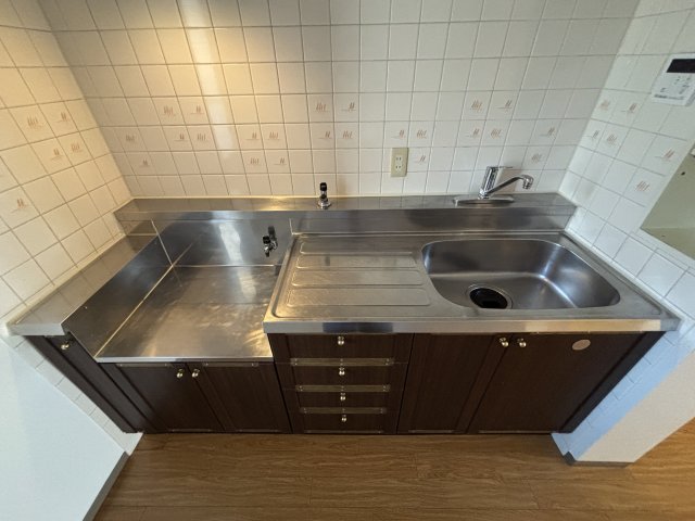 ベルカーサ橋本 キッチン