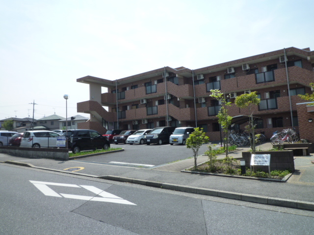 アメニティー・なかにし0302号室 敷地内駐車場ありますよ♪