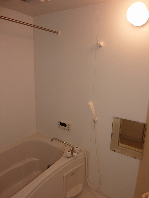 レオパレスアイ108号室 バス・トイレ独立タイプ