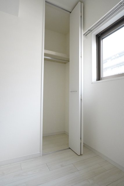 ブレシア新御徒町 クローゼット