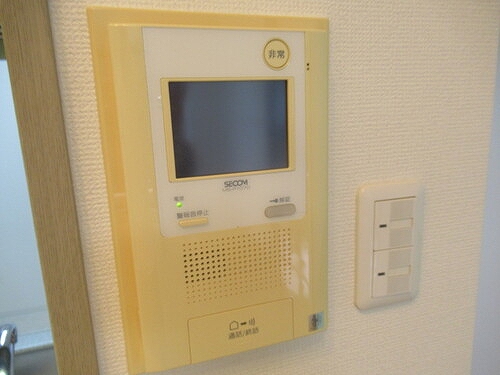 ライオンズテラス川越2階 TVモニター付きインターホン