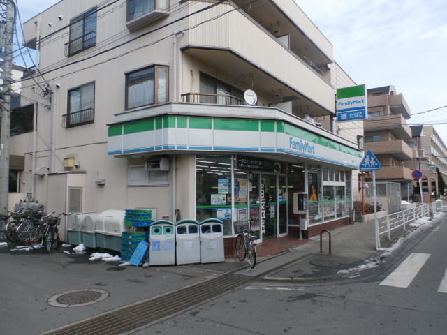 カーサ坂戸 【コンビニエンスストア】ファミリーマート川崎坂戸店まで265ｍ