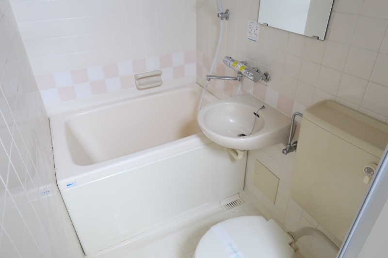 Ｔ’ｓ　ｇａｒｄｅｎ稲城4階 お風呂