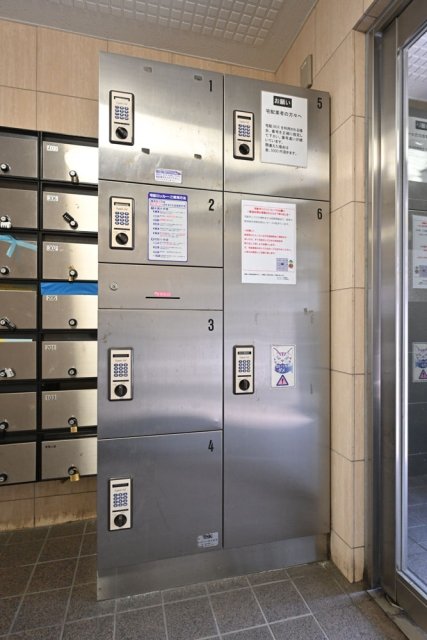 スカイコート神楽坂3階 宅配BOX