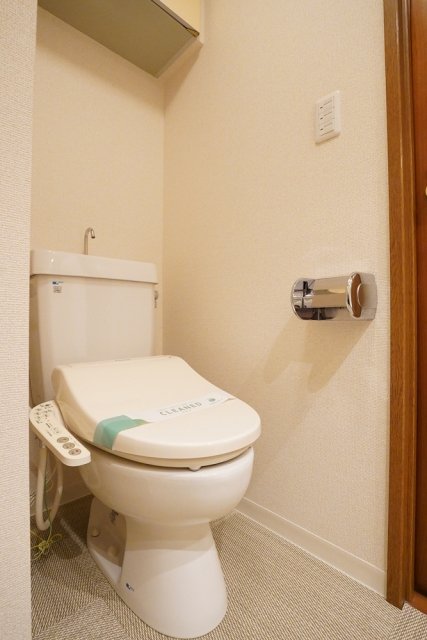 プラトー神宮前1階 トイレ