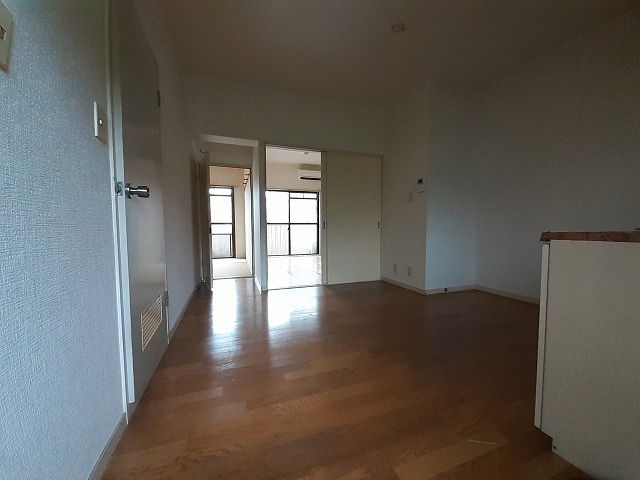 ニューベル湘南 内観