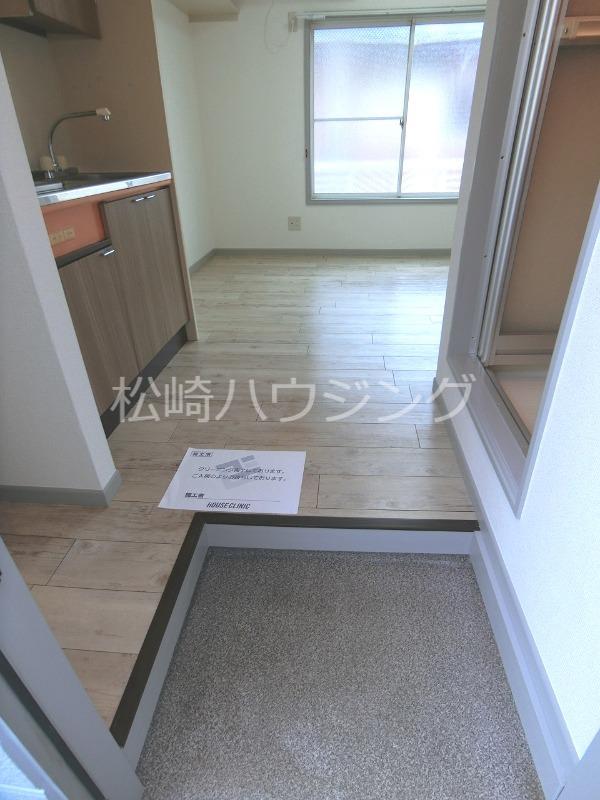 フラット一葉 玄関