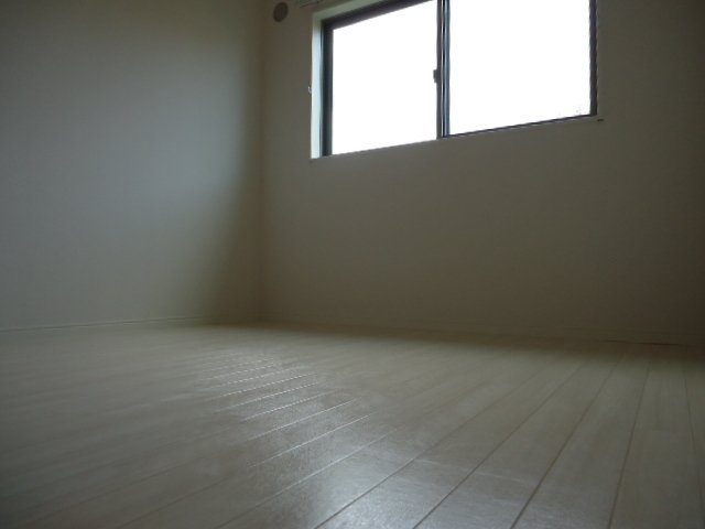 サザンウェイブ湘南Ⅱ 洋室