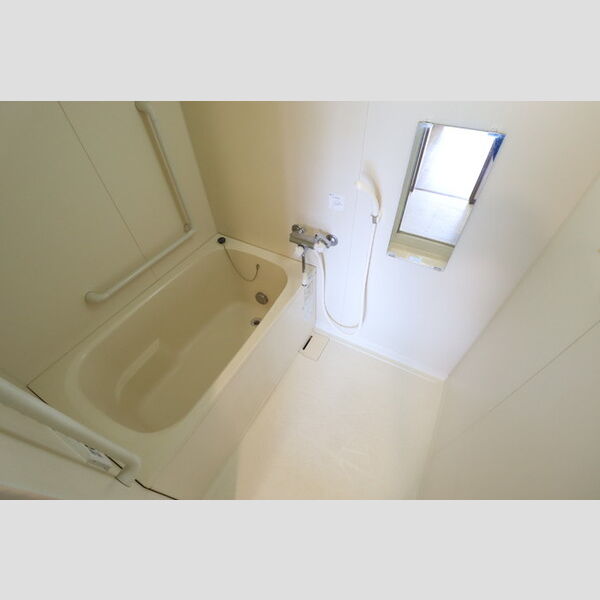 ルーチェ緑が丘　B217号室 バス