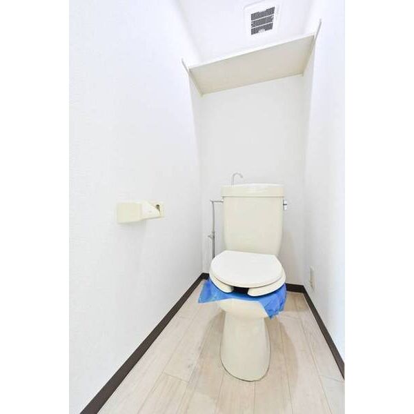 ジュネパレス茅ヶ崎第010101号室 トイレ