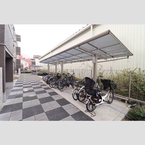アゼリア松戸 駐輪場