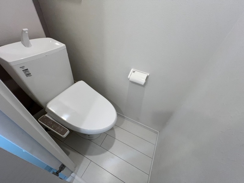 オーブリオン白金4階 トイレ