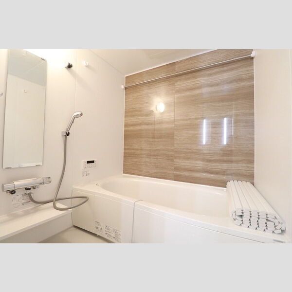 シェーンブルーメ横浜303号室 お風呂