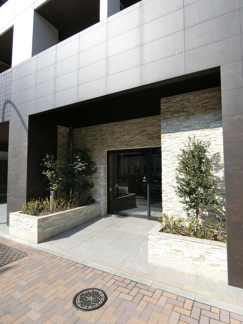 ガーラ・プレシャス東麻布7階 毎日通るエントランスはこのようになっています