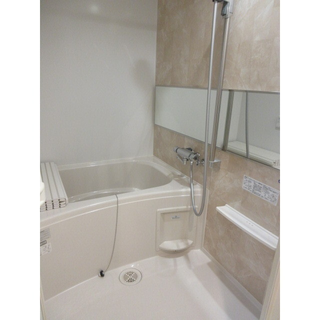 HERON’S NEST 内観