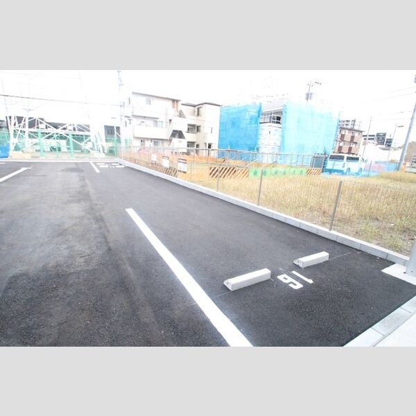 エクセルⅢ 駐車場