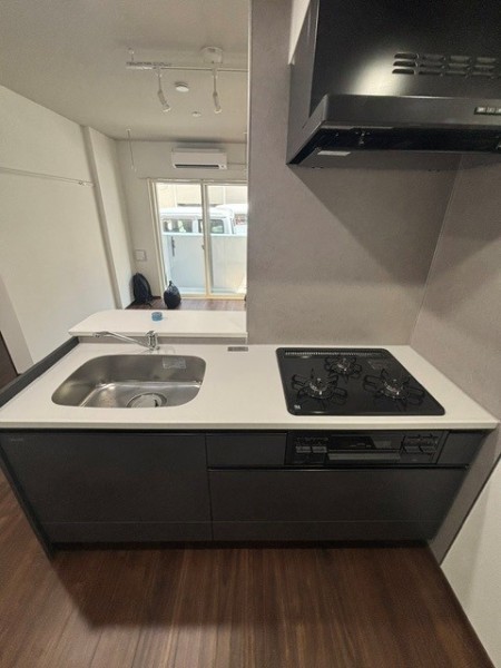Ｔｈｅ　Ｓｈｉｎａｇａｗａ　Ｅａｓｔ　Ｒｅｓｉｄｅｎｃｅ1階 キッチン