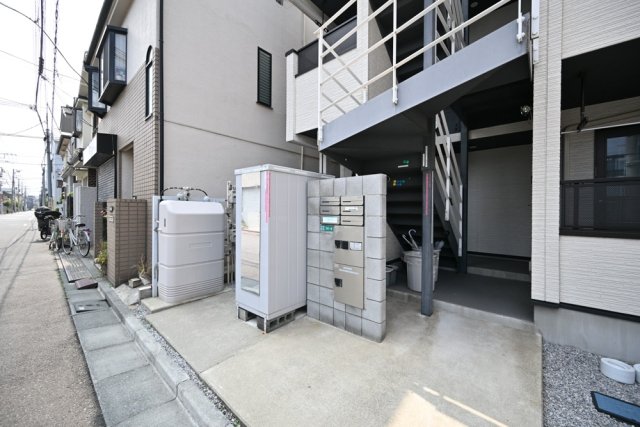 ＭＥＬＤＩＡ松島四丁目 エントランス