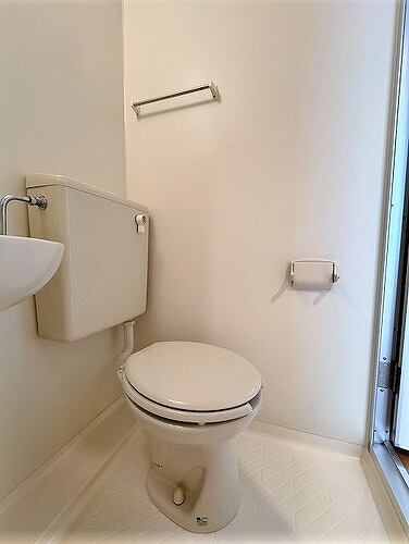 ハウス・エプタ4階 ３点ユニットバス　トイレ　※クリーニング前