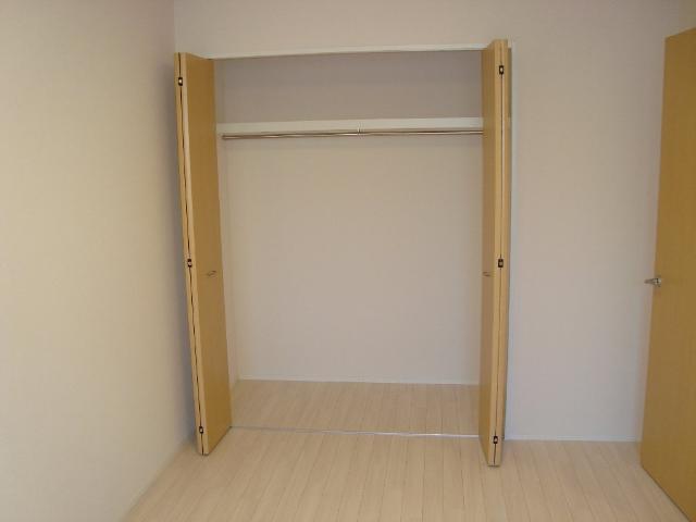 フォレストアーク大森Ⅱ101号室 クローゼット