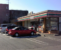 シールーム鵠沼海岸106号室 【コンビニエンスストア】セブンイレブンまで504ｍ